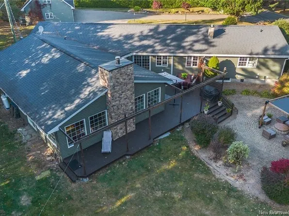 121 Graham Dr, Kingsclear, NB E3E 1A2