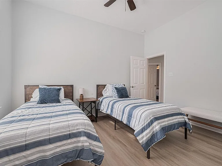 14 Sprite Woods Pl — Photo 33