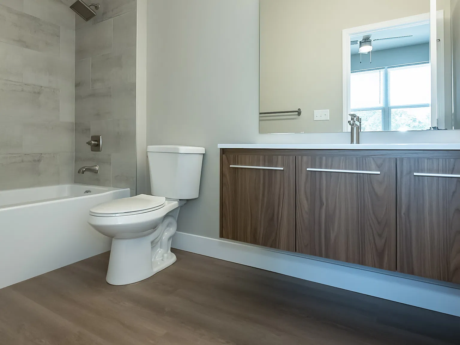 2 bed, 2.5 bath, 1314 sqft, $1,980 — Photo 4