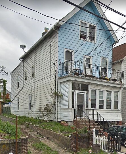 2nd image of 59 Winthrop St