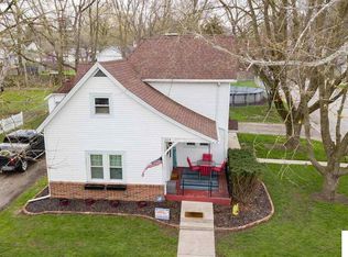 204 Palmer Ave, Lincoln, IL 62656