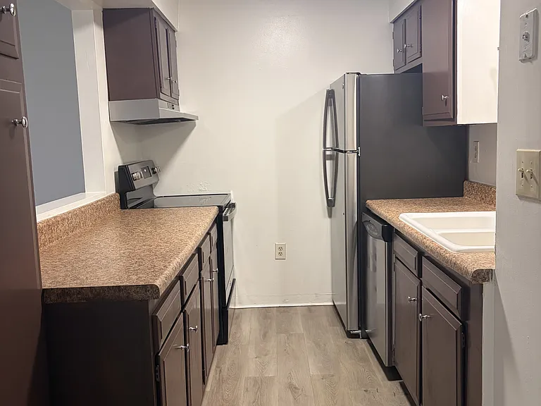 525 Conway Rd #194 — Photo 8
