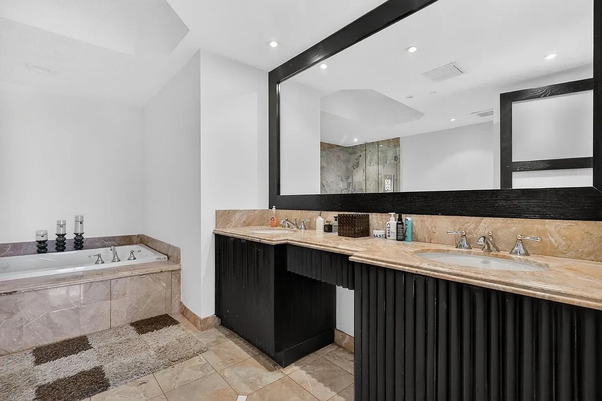 Building Photo - 9595 Collins Ave #N-8F