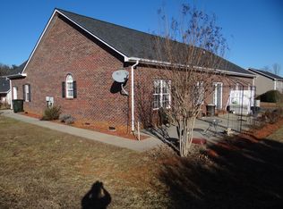 112 Whitehall Ln, Hudson, NC 28638