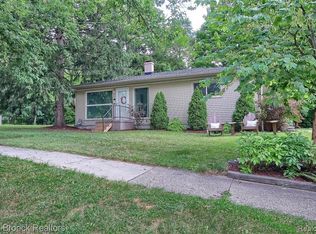 1218 City Dr, Ann Arbor, MI 48103