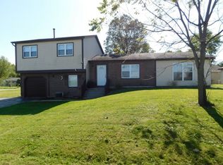 302 W Cederholm St, Creston, IL 60113