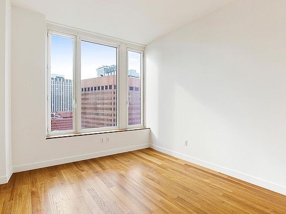 3rd image of 15 William St APT 45B