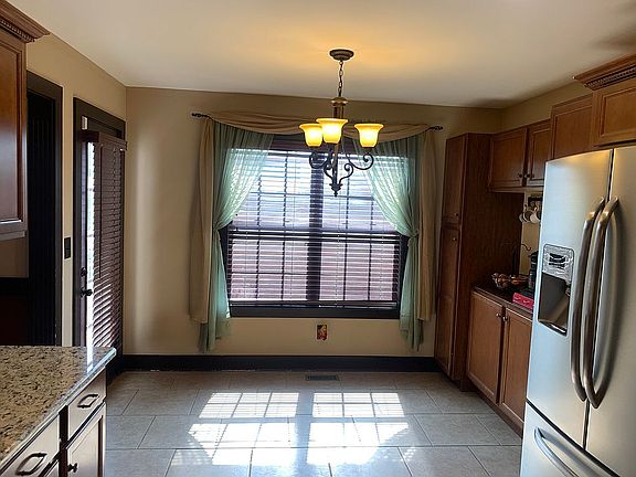 3rd image of 3356 Franklin Meadows Way