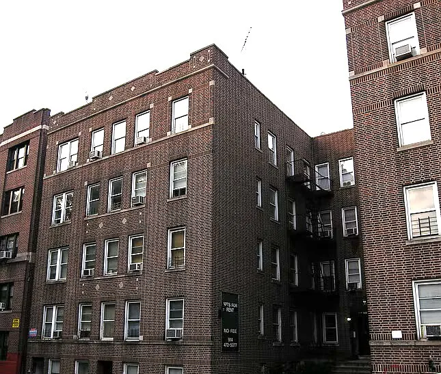 Caryl Ave — Photo 1