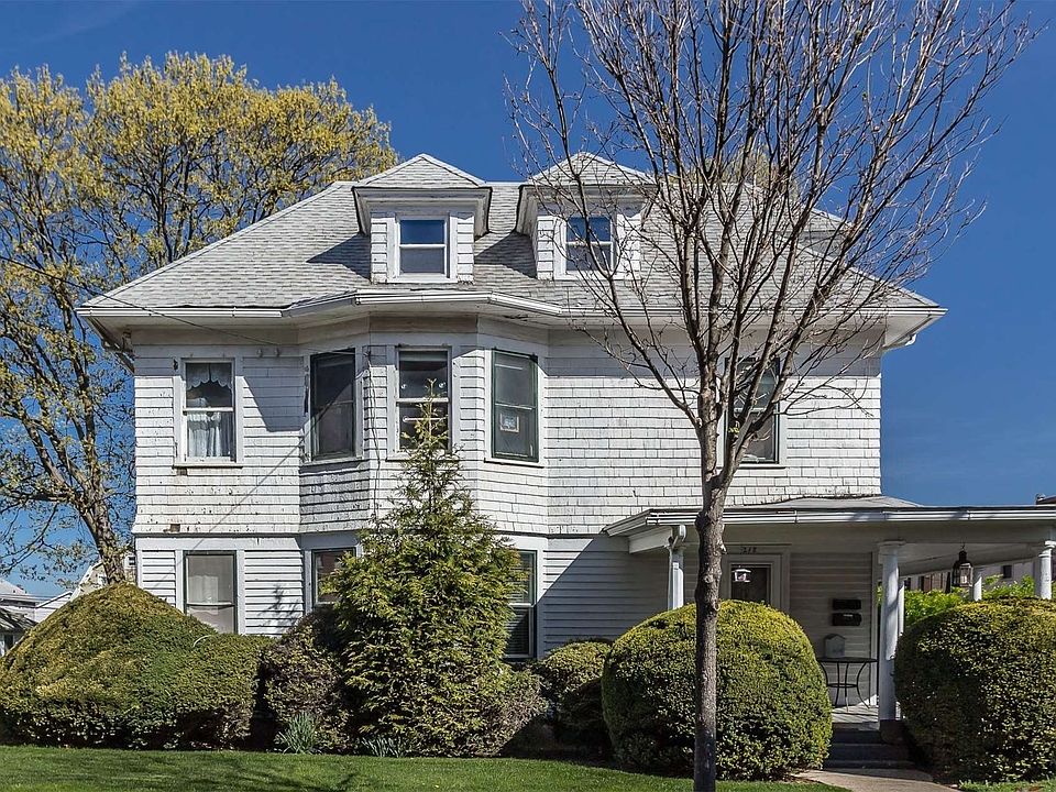1st image of 218 Harrison Ave