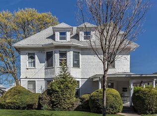 218 Harrison Ave, Mineola, NY 11501
