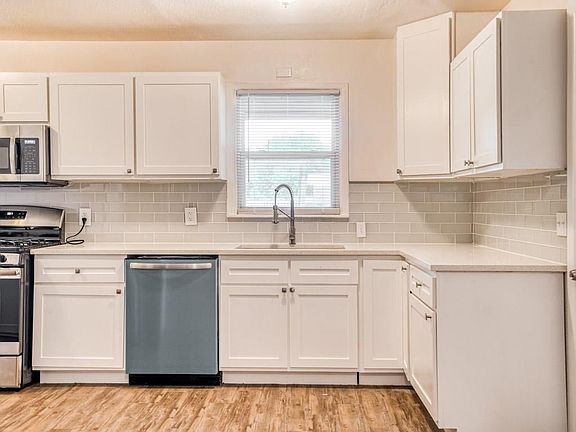 5th image of 4312 Mackey Dr