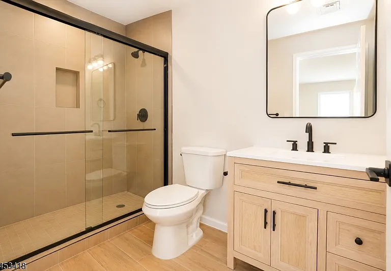 29 Frederick St #2 — Photo 9