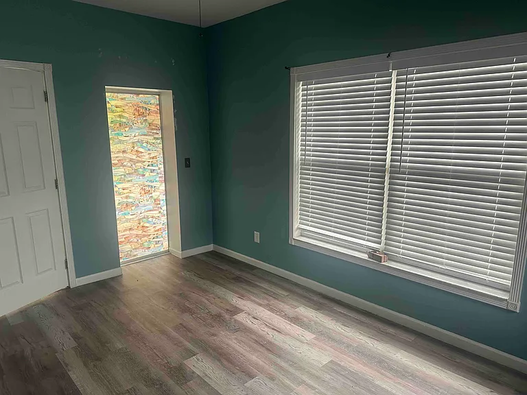 3389 Lakeview Dr — Photo 10