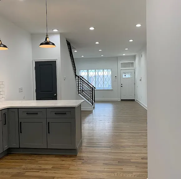 1st floor Hall way