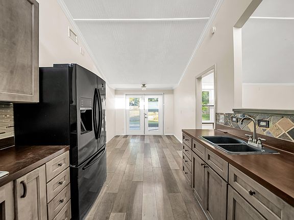 4th image of 1111 Quail Cir
