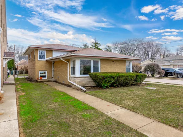 8231 Kilbourn Ave, Skokie, IL 60076