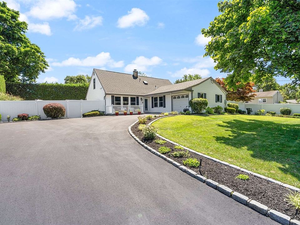 61 Cayuga Avenue, South Setauket, NY 11720 Zillow