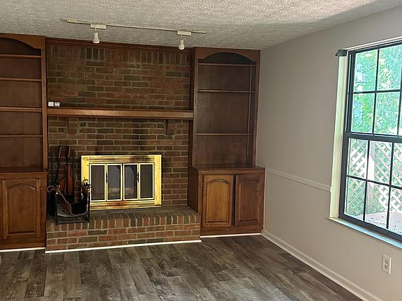 4th image of 5260 Bay Meadows Ct