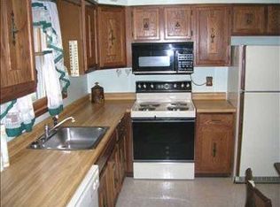 12 Oakland Ave, Glenville, NY 12302