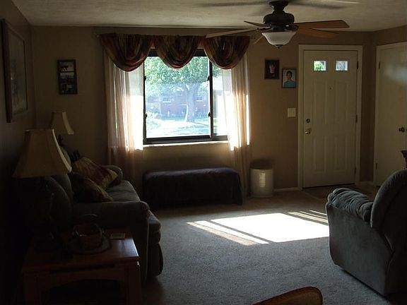 3rd image of 254 Marilee Dr
