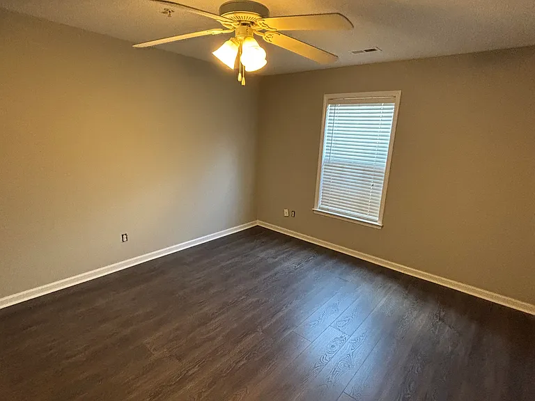 1914 Salem Bluff Dr #1914 — Photo 35