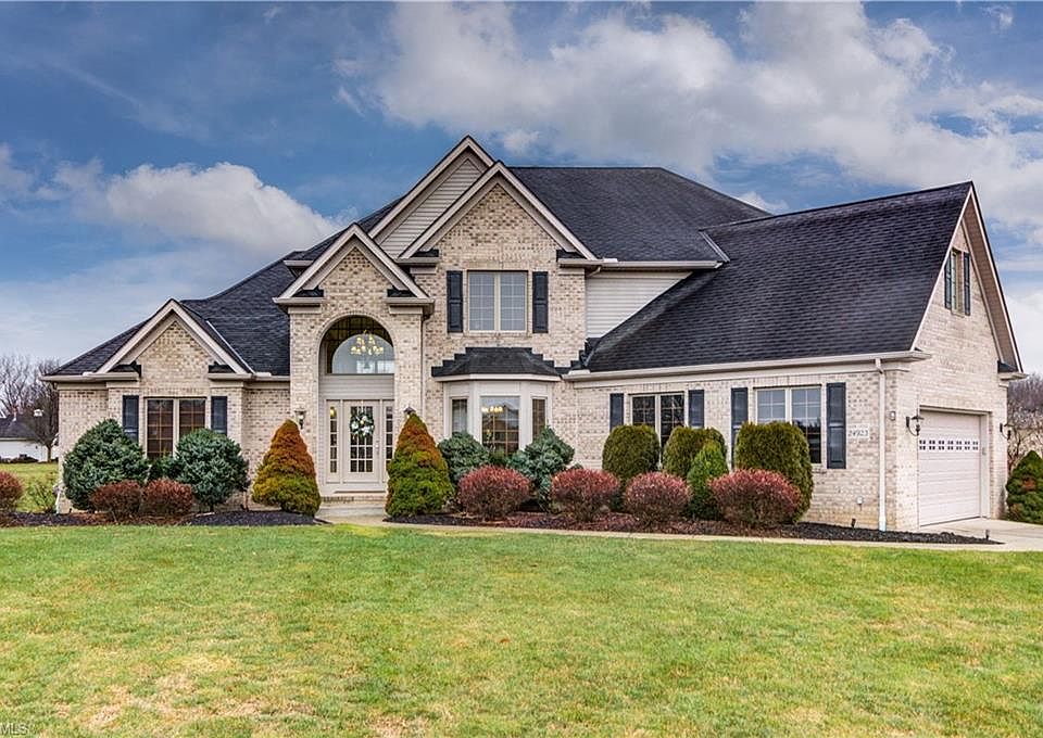 1st image of 24923 River Glen Dr