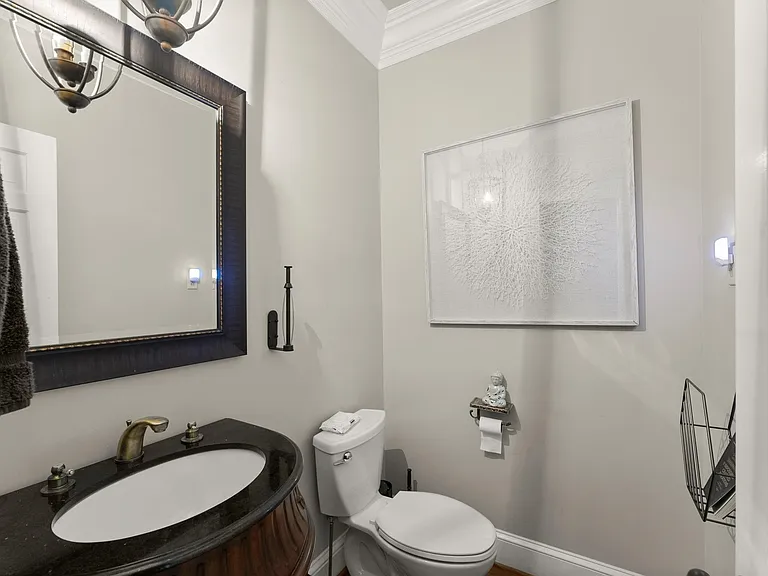 5785 Northside Dr — Photo 13