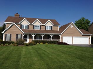 7111 Swan Way, Cary, IL 60013