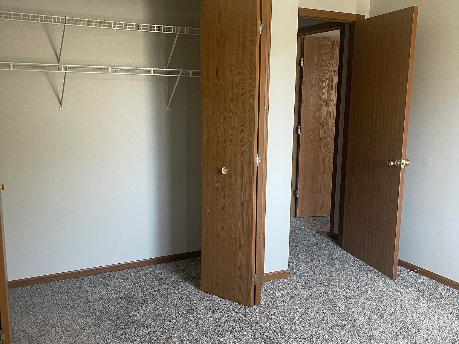 2 bed, 1.5 bath, 1000 sqft, $1,250 — Photo 3