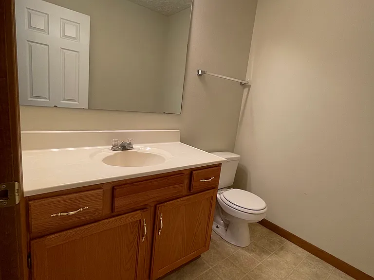 816 Woodsedge Dr #816 — Photo 9