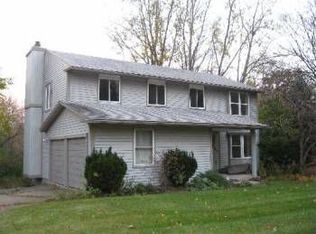 5597 Culpepper Dr, West Bloomfield, MI 48322