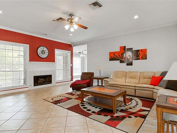 3rd image of 3629 Lake Kristin Dr