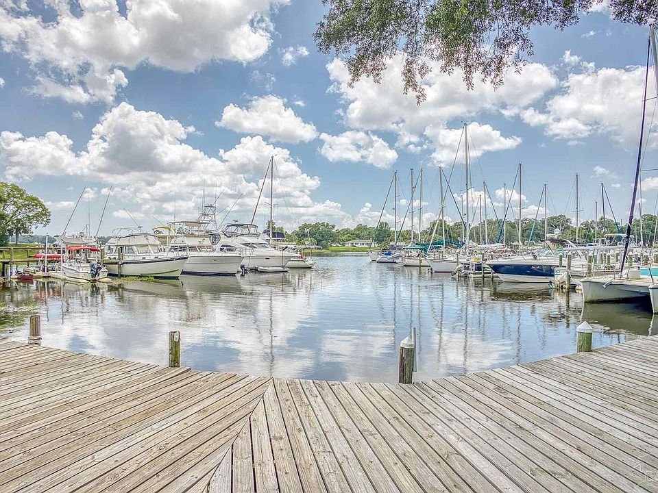 Martinique On The Bayou 201 N Stillman St Pensacola FL Zillow