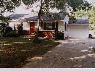 914 Hubbel St photo 1