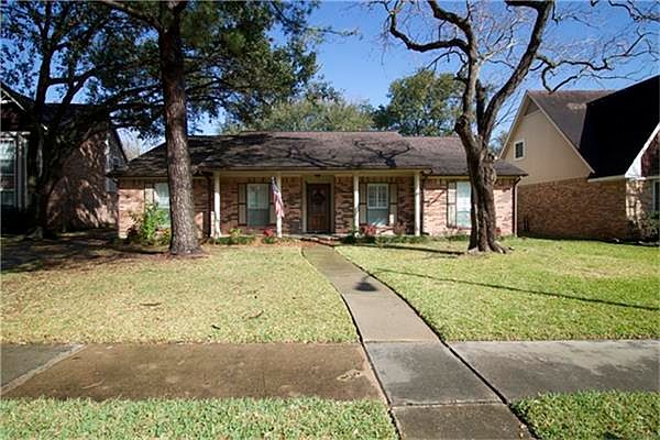 1st image of 15506 Glenwood Park Dr