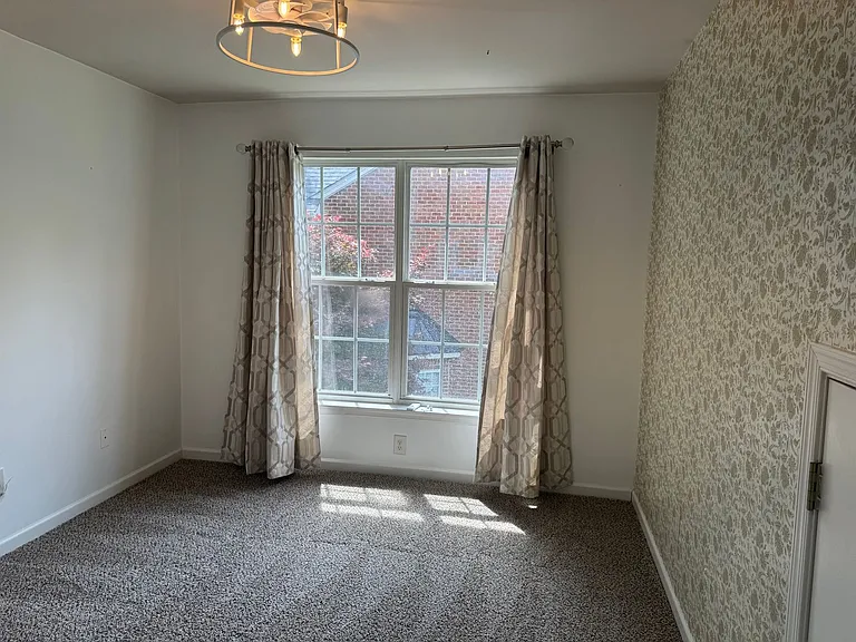 1316 Sweetwater Dr — Photo 33