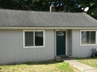 987 N 8th St, Coos Bay, OR 97420