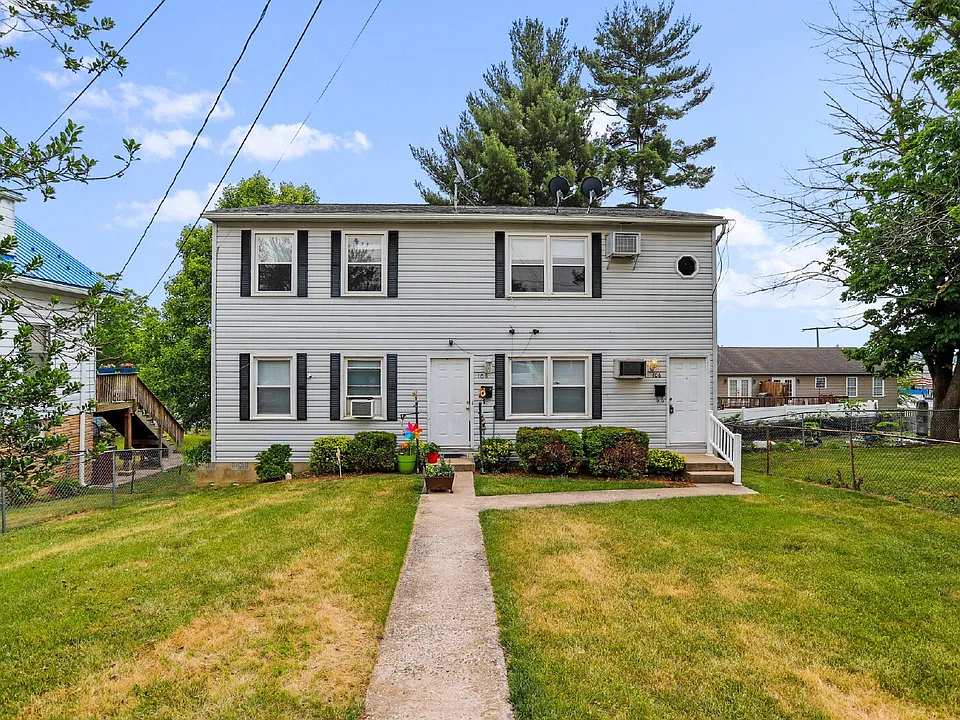 106 N Mont Valla Ave