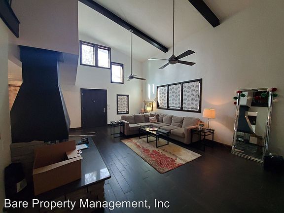 4th image of 1005 S Pickard Ave #A