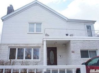 14902 Melbourne Ave, Flushing, NY 11367