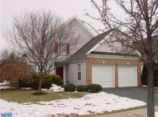 5 Rainflower Ln, West Windsor, NJ 08550