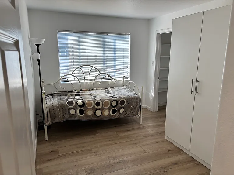 1216 S Saltair Ave #101 — Photo 18