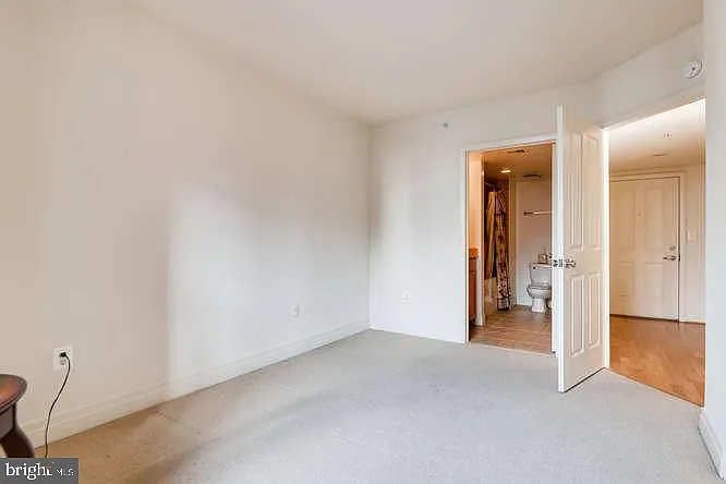 414 Water St #1903 — Photo 25