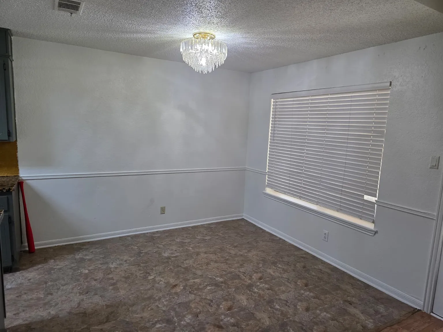 1609 Big Bend Dr — Photo 2