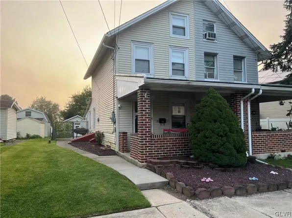 3020 N 3rd St, Whitehall, PA 18052