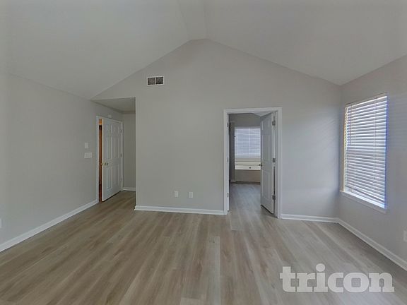 5th image of 4122 Ravenwood Ct