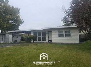 8 Saint Celeste Dr, Florissant, MO 63031