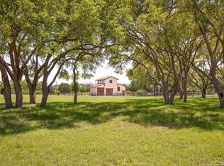 876 Horseshoe Falls, Bandera, TX 78003