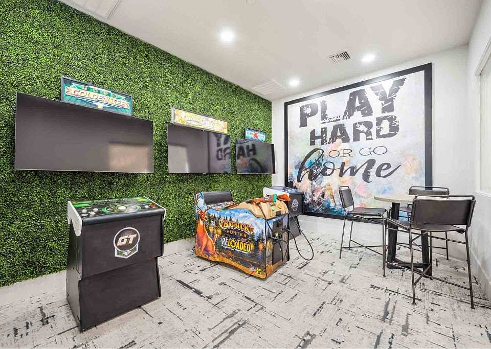 Zone Luxe, Glendale, AZ, Game Room